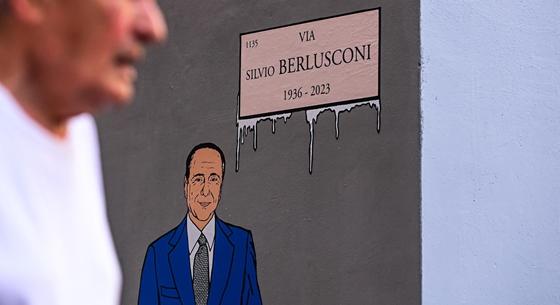 Berlusconi felvásárolt egy rakás „műkincset”, most kiderült, mind gagyi volt