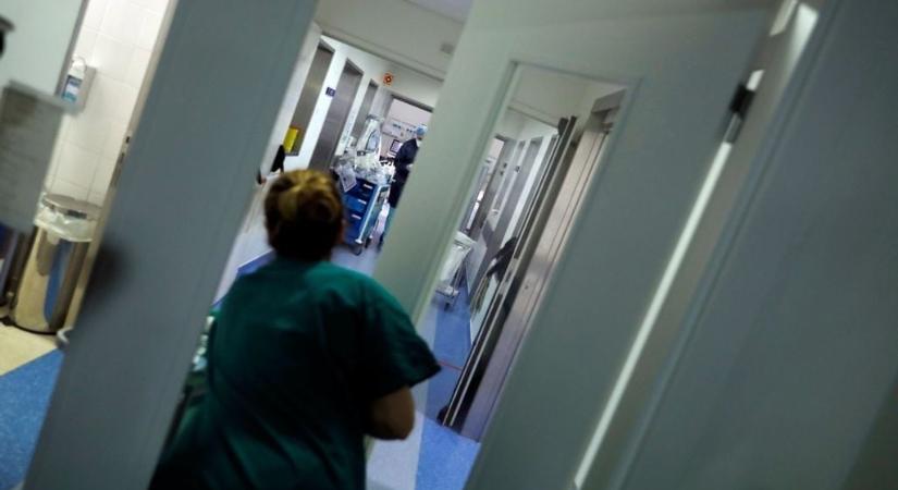 Kezdődik! Több kórházban is újra kötelező a maszkviselés