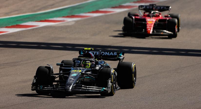 Christian Horner a Mercedes döntésképtelenségéről beszélt