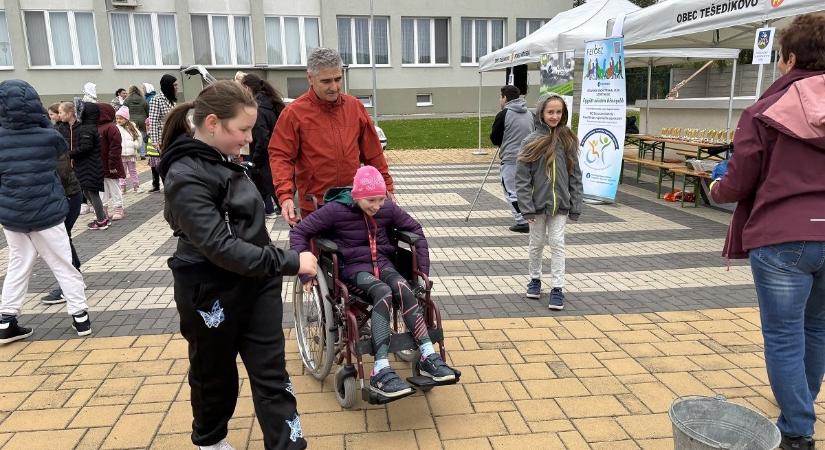 Megváltozott képességek napja a társadalmi szemléletformálás jegyében Pereden