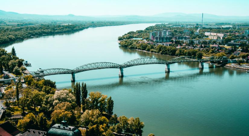 Halálos veszélyre hívták fel a figyelmet: aki ilyet talál a vízparton, hozzá se érjen!