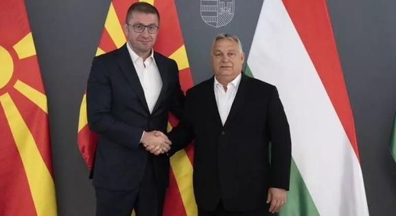 Orbán a körözött Gruevszki pártjának vezetőjét fogadta a Karmelitában