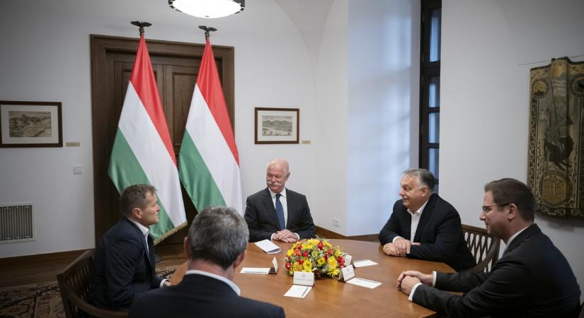 Orbán Viktor a Karmelita kolostorban fogadta Krausz Ferencet
