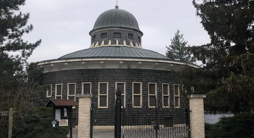 Így változik a közlekedési rend a szombathelyi Jáki úti temetőnél