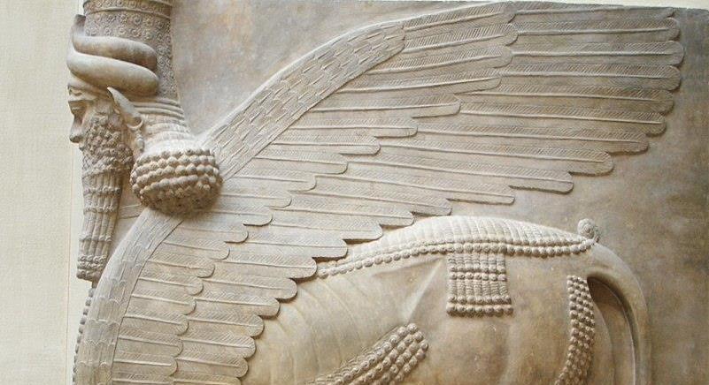 Asszír istenséget ábrázoló, 2700 éves szobrot találtak Irakban