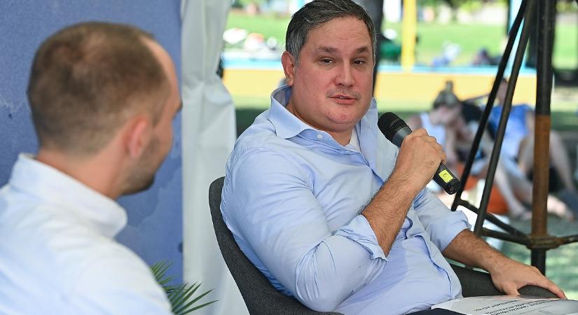 Nagy Márton üdvözölte az alacsony üzemanyagárak versenyképességét