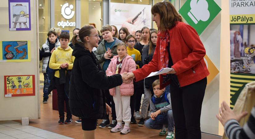 Megannyi alkotáson keresztül mutatják be a szakmákat a diákok