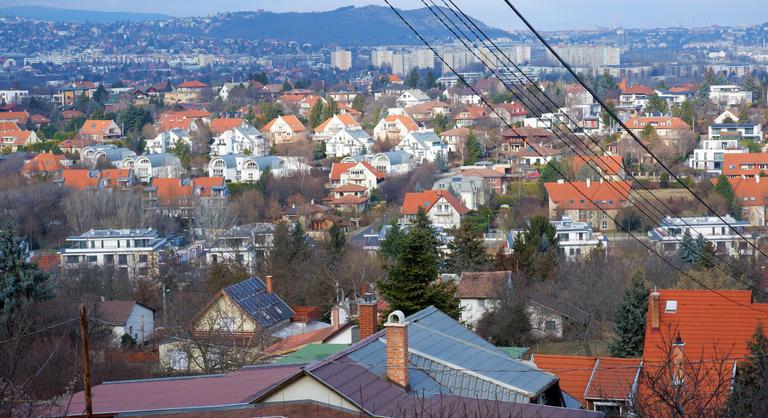 A csok plusz rázhatja fel Csipkerózsika álmából a lakáspiacot