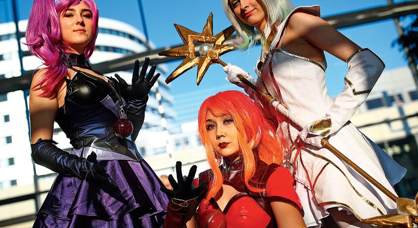 Fejesugrás fantáziavilágba – Egy délután a cosplayversenyen