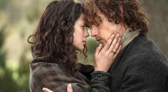 Minket elvarázsolt az Outlander sorozat, mondjuk, hogy miért…