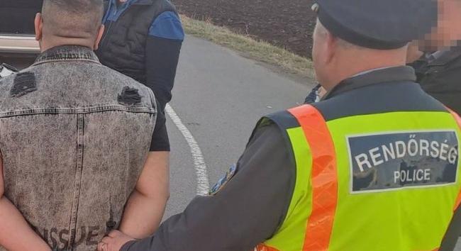 Hajdúszoboszlón kattant a bilincs a bökönyi dílerek kezén