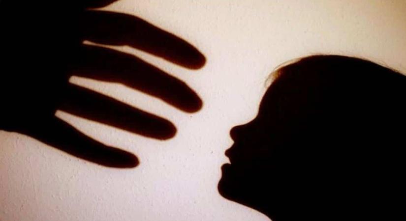 Lehet ezt? 20 milliós kártérítést kapott a pedofil gyermekgyilkos