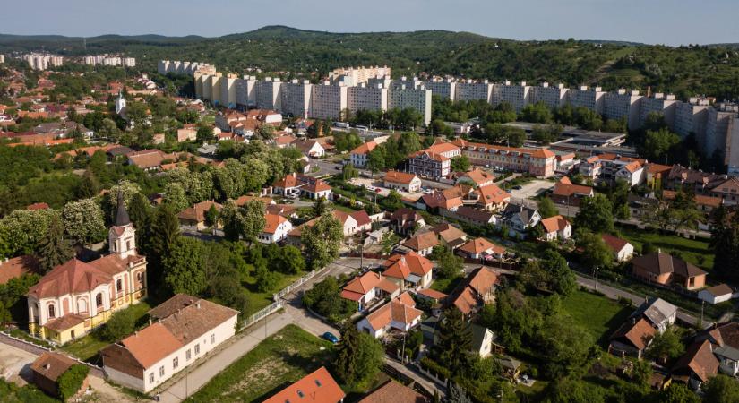 Fontos változás lépett életbe Miskolcon: erre minden ingázónak figyelni kell