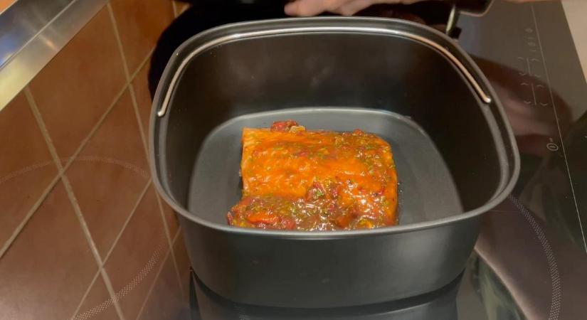 Kollégánk air fryerben sütött lazacfiléjének nincs párja
