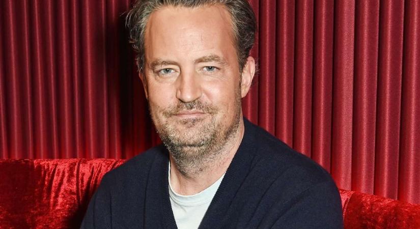 Meghalt Matthew Perry, a Jóbarátok Chandlerje