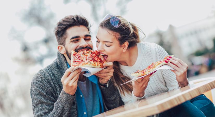 Sajtos-sonkás kürtőskalács és sütőtökös pizza az őszi balatoni gasztronómiában