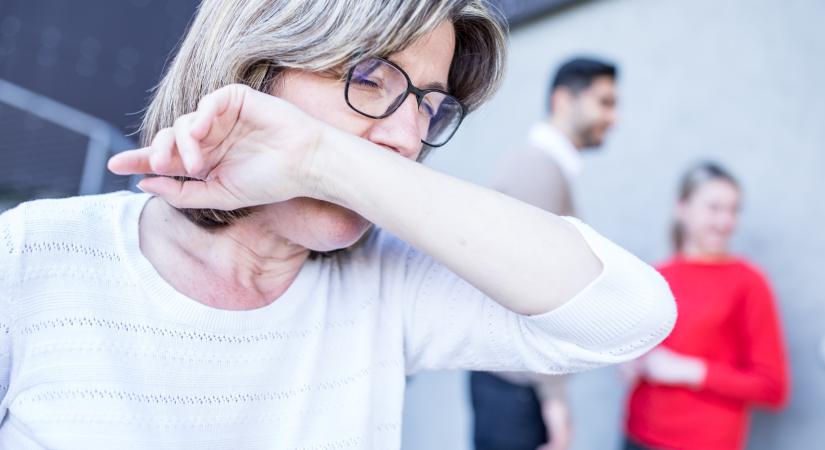 Ezért nem érdemes visszatartani a tüsszentést