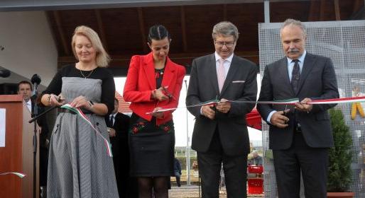 Felavatták az M30 piacot és elektromos töltőállomást Halmajon