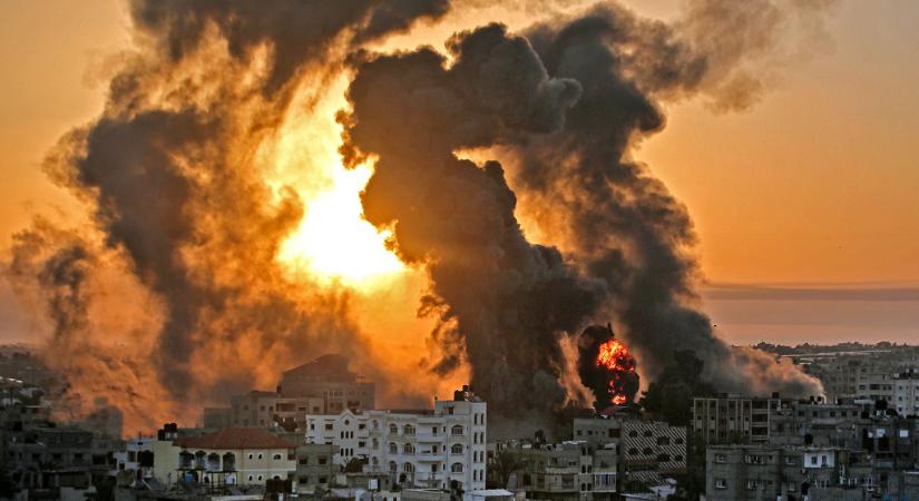 Izrael elismerte a menekülttábor lebombázását, míg a Hamász újabb túszokat engedne el