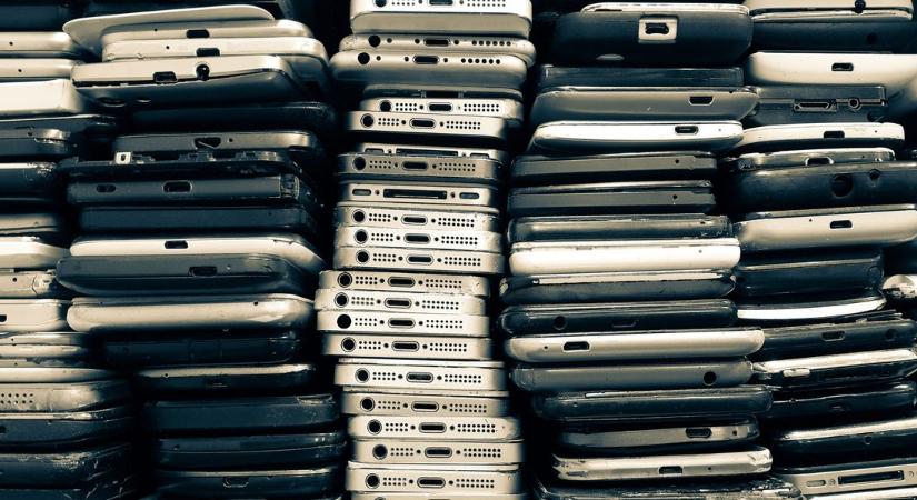 Óriási üzlettel kecsegtetnek a használt mobiltelefonok
