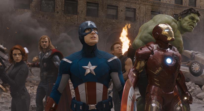 A Marvel állítólag fontolgatja az eredeti hat “Bosszúállók” újraegyesítését