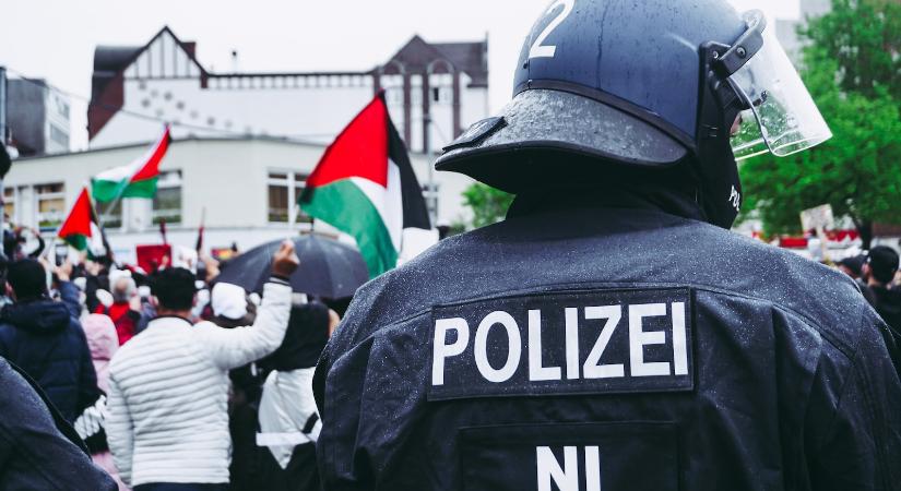 Miért hajolt meg a berlini rendőrség a terrorizmus előtt?