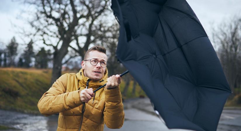 Kegyetlen vihar tarolja le Magyarországot pénteken: itt 80 km/h-s széllökések is lesznek