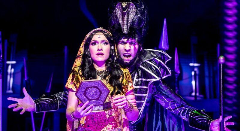Ember Márk alakítja Dzsáfárt az Ezeregy éjszaka world musicalben