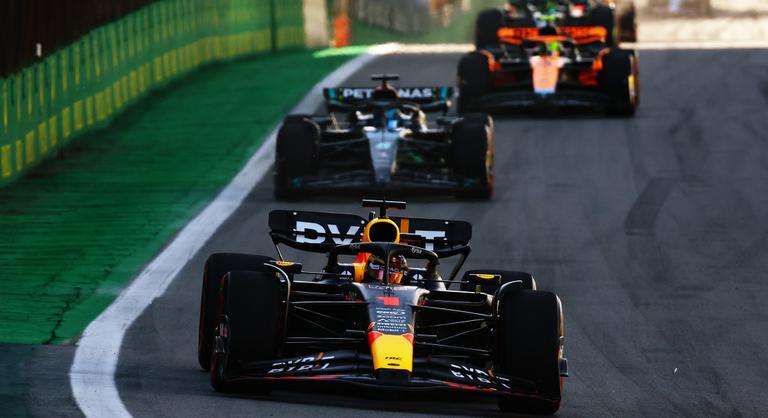 Elképesztő tűzijátékot hozott a brazíliai F1-sprintfutam