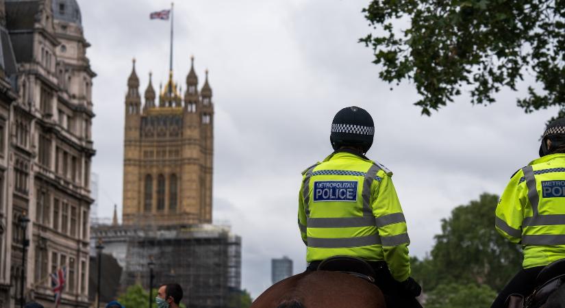Izrael elpusztítására hergelte a tömeget a londoni rendőrség jogi tanácsadója