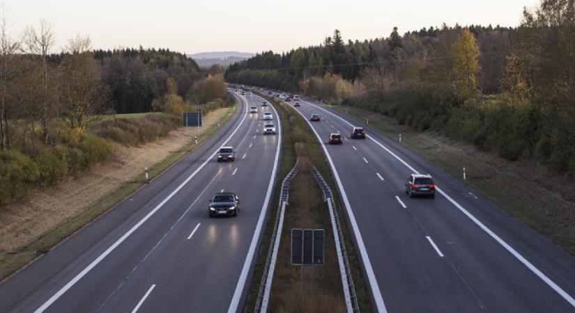 Horror: 10 kilométert hajtott forgalommal szemben az autópályán egy autós
