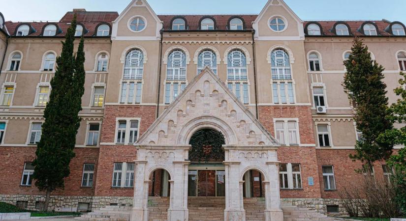 Két épületét is korszerűsíti a Pécsi Tudományegyetem