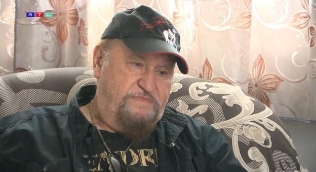 „Soha nem akartam énekelni, olyan akartam lenni, mint a Puskás” – 75 éves Deák Bill Gyula