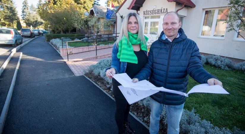 Felújították Bakon a településközpont járdáit, a hivatal nagytermét és vizesblokkját