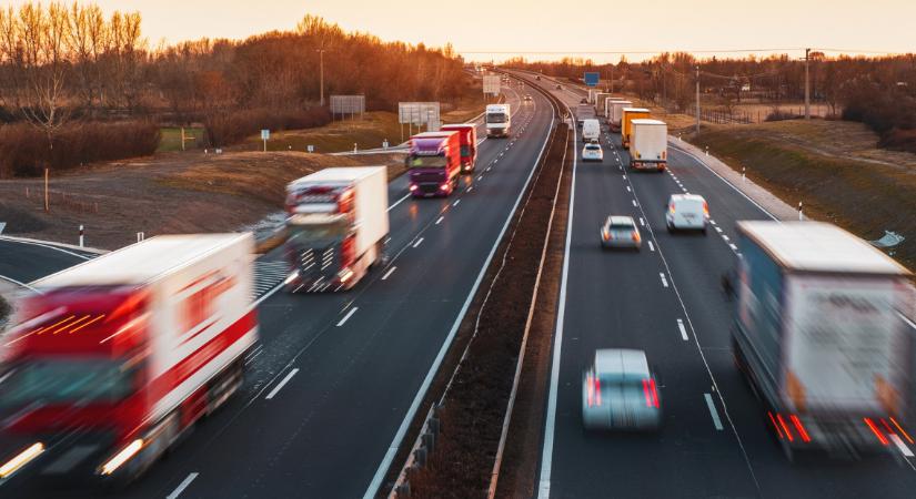 Téli üzemmódra kapcsol az M5-ös autópálya: elkezdődött a felkészülés a hideg időre