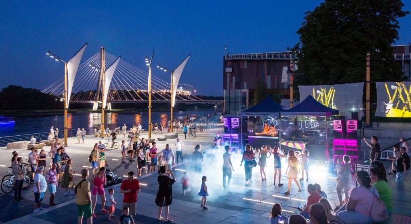 Varsó, egy menő őszi úti cél – Ízelítő Világjáró Magazinunk 2023/175. számából