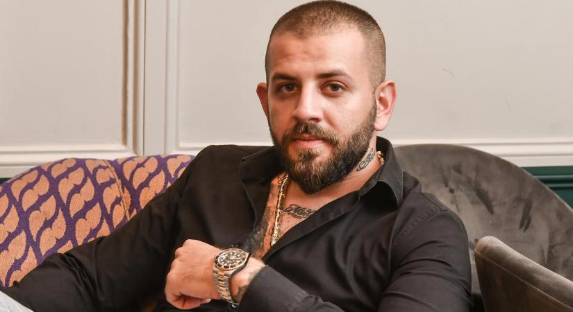 Részleteket osztott meg G.w.M az életrajzi könyvéről: „Akarjátok az igazságot, és amiket elnyomtam magamban"