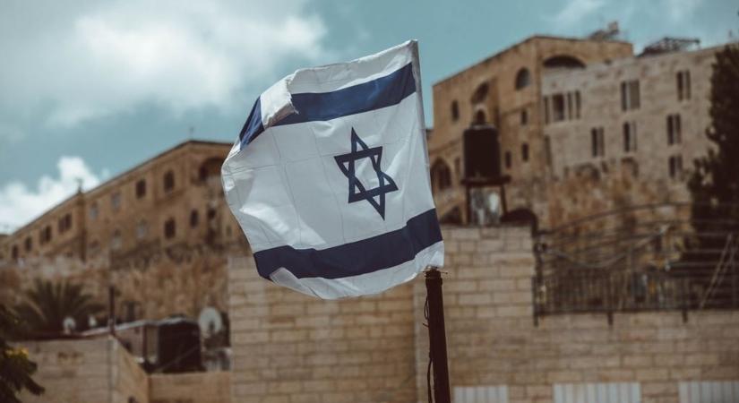 Bizarr módszer! Keselyűkkel keresi a halottakat az izraeli hadsereg