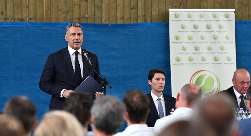 Első fokon elvesztette a Magyar Tenisz Szövetség a volt főtitkára ellen indított 250 millió forintos kártérítés pert
