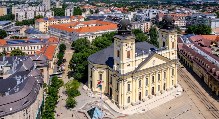 A helyettes államtitkár szerint olyan történt Debrecenben, amire Magyarországon kevés példa van