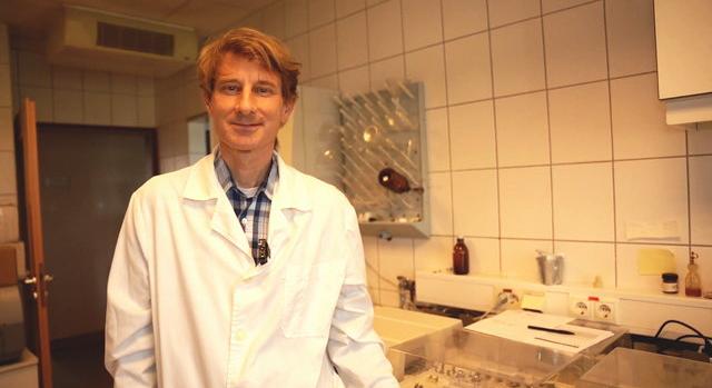 A magyar labor, ahol a borkóstolás része a munkaköri leírásnak
