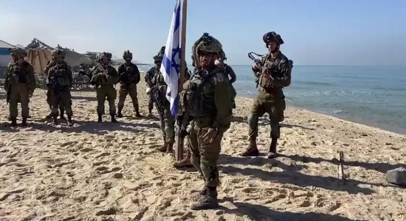 Így éneklik az izraeli himnuszt az IDF harcosai Gázában (videó)