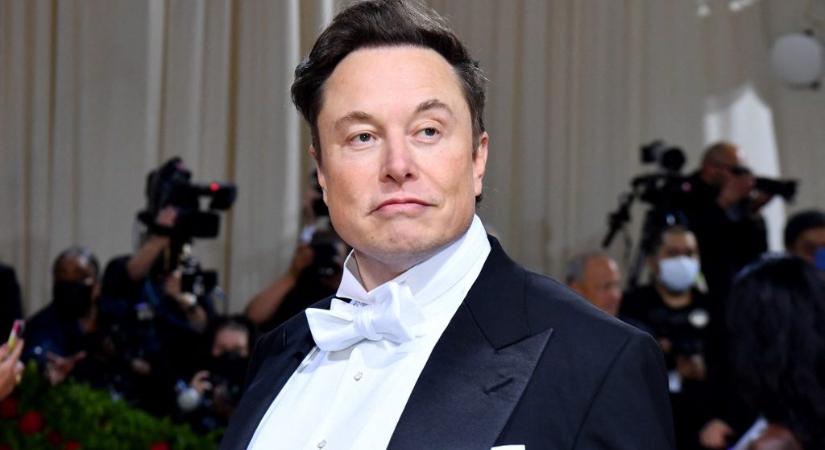 A SpaceX dolgozói szerint Elon Musk szeret lángszoróval játszadozni az épületben