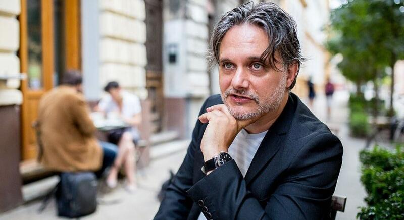 “Legkevésbé a kulturális teljesítmény számít” – Nyáry Krisztián L. Simon László kirúgásáról és a magyar kultúra leépüléséről