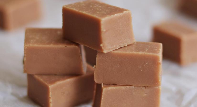 Rupáner-konyha: Csokoládés fudge recept bögrésen