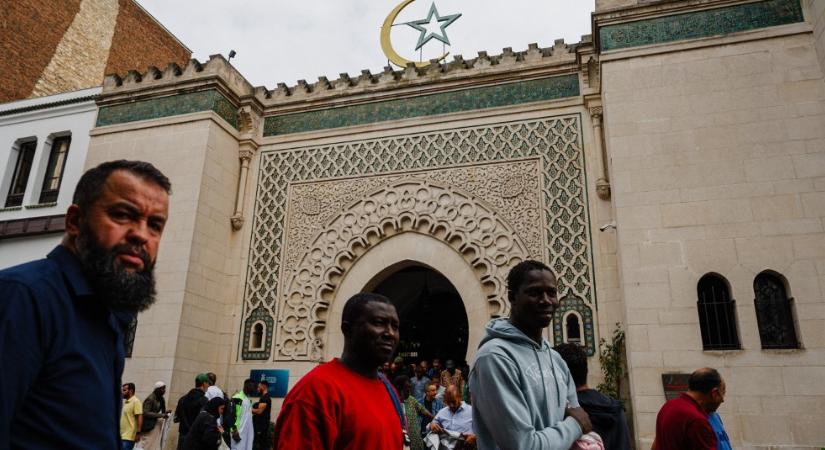 Nem a muszlimok felelősek a franciországi antiszemitizmusért – írja a párizsi nagymecset vezetője a Le Monde-ban