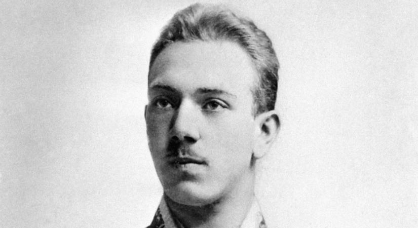 November 12-én történt