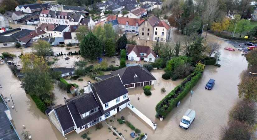 Falvak kerültek víz alá az Észak-Franciaországi Calais megyében