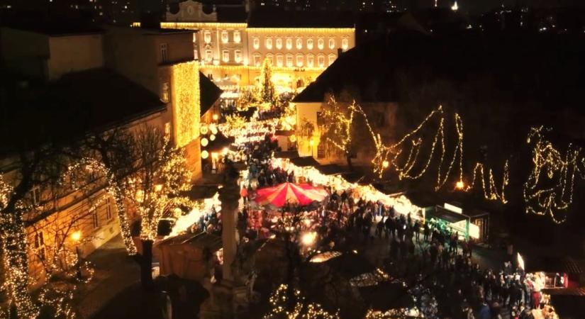 Adventi koncertsorozat az óbudai Fő téren