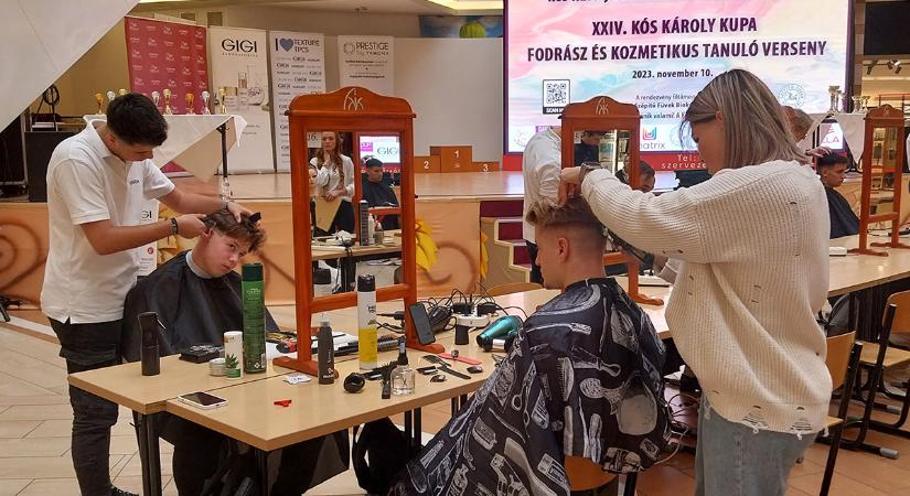 Több mint száz diák mérte össze tudását a Kós Kupán